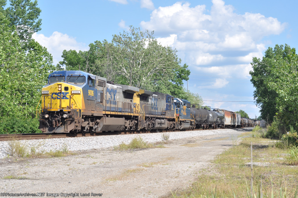 CSXT 9006 North